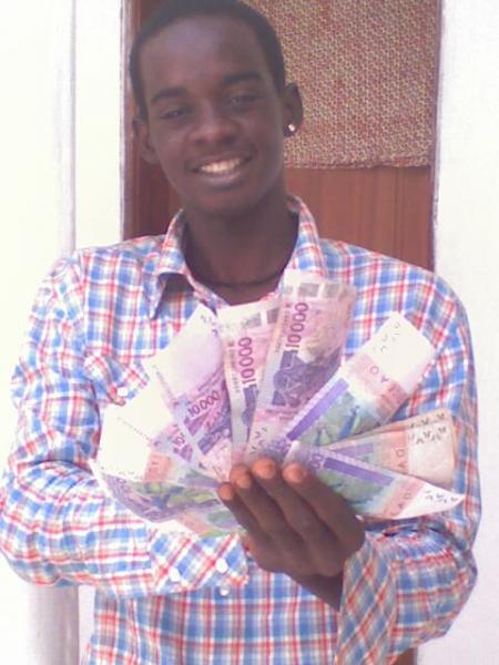 who wanna das to make  much dough like me?
