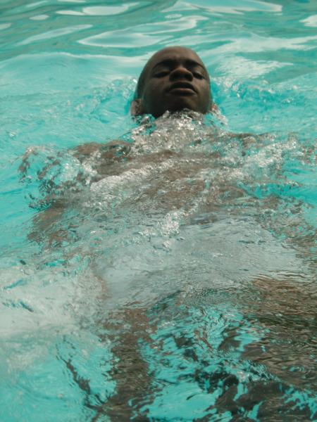 who wanna das to swim like me?